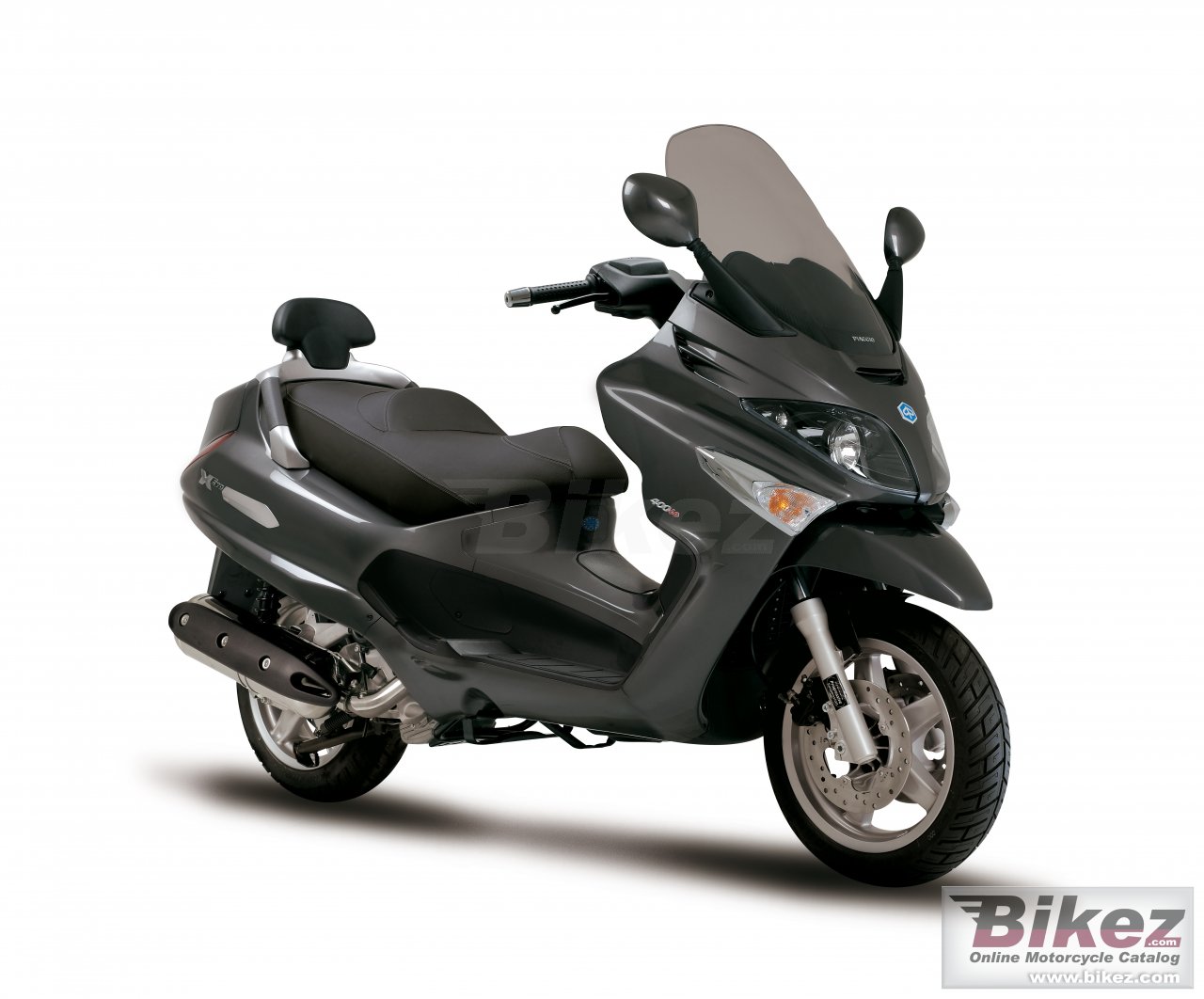 Big Piaggio xevo 400 picture and wallpaper from Bikez.com